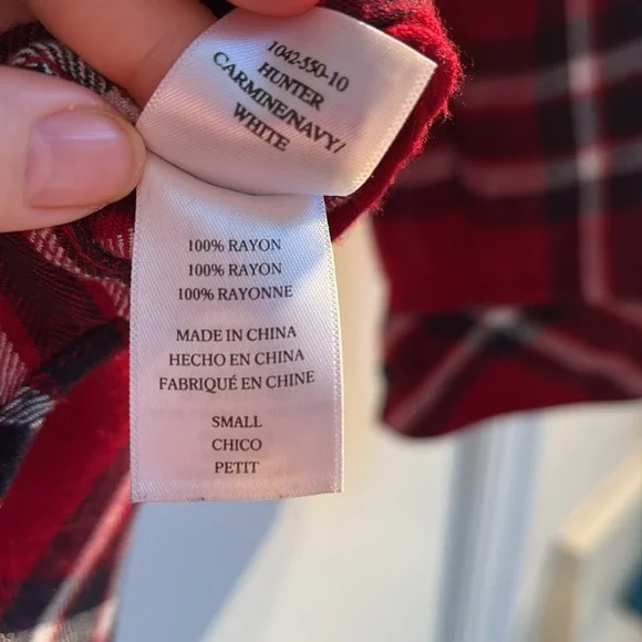 Rails deep red/white & black Plaid Button-Up Shirt. Sz S  fits like a petite. - Picture 5 of 5